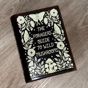 Acrylic Book Vase (Plastic), from September 2024 Bookish Box